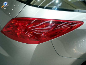 design extrieur de la Peugeot 407 Elixir
